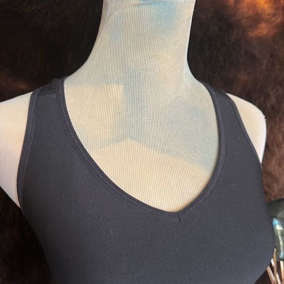 Lucy sports bra L (4150) - Picture 2 of 6